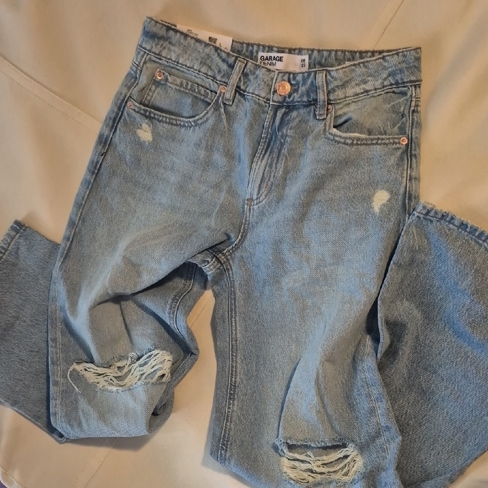 Garage Women's Distressed Light Blue Boyfriend Jeans